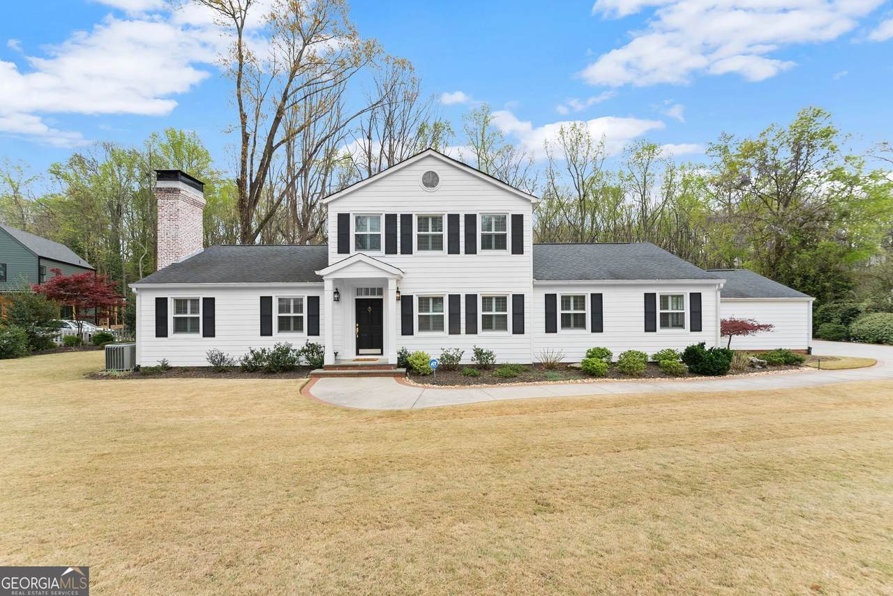 669 Dixon Drive - Photo 1