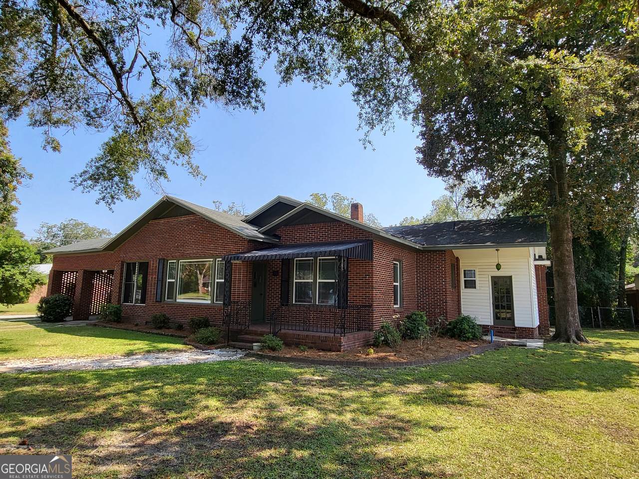 210 Parker Avenue - Photo 1