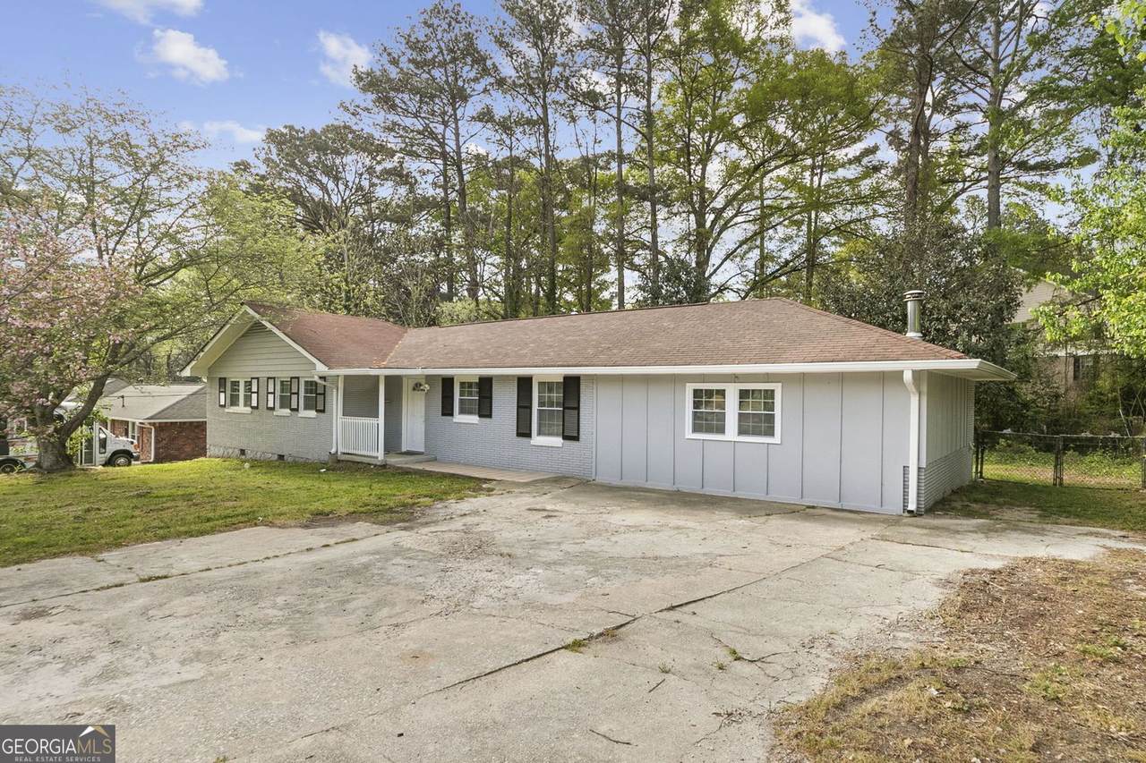 431 Pineridge Road - Photo 1