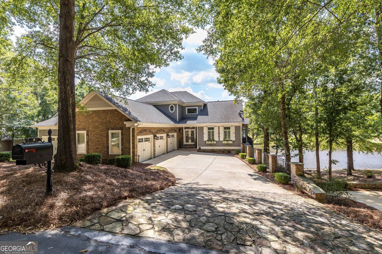4701 Turnberry Lane - Photo 1