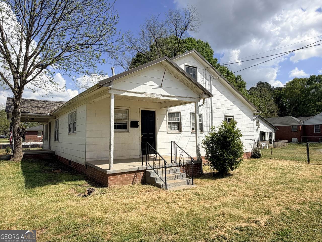 5192 Newton Drive - Photo 1