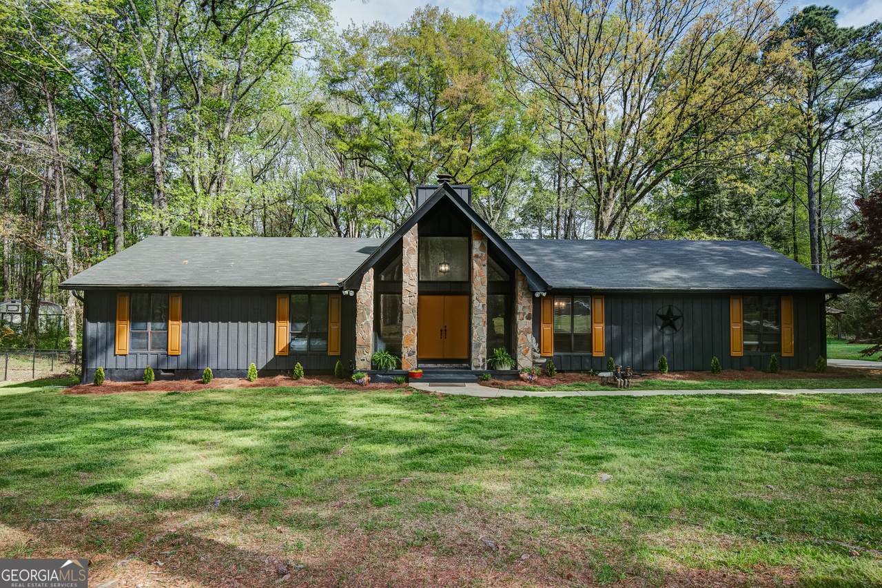 1188 Raymond Hill Road - Photo 1