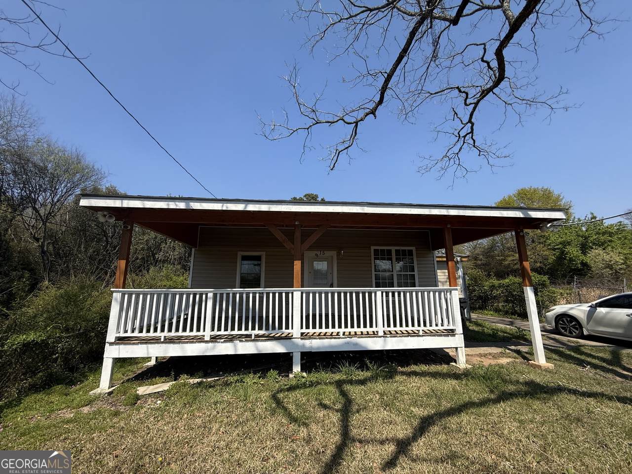 615 Paul Street - Photo 1