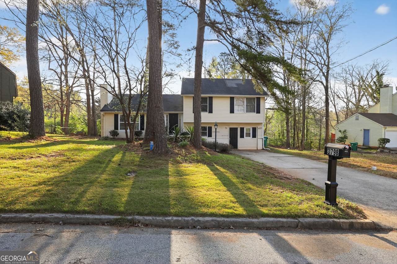 3798 Radcliffe Boulevard - Photo 1