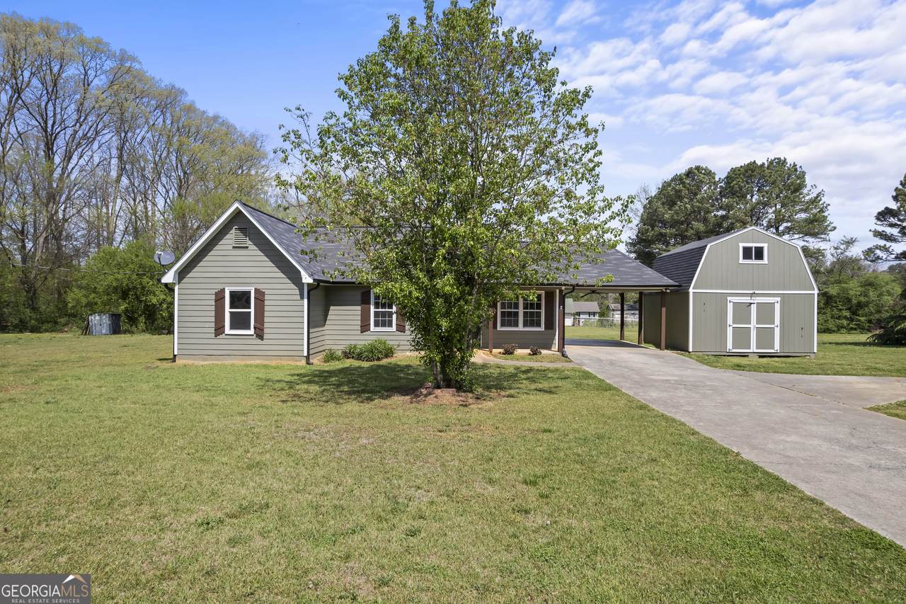 40 Jennifer Lane - Photo 1