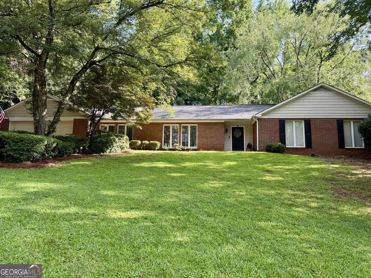 127 Ashling Drive - Photo 1