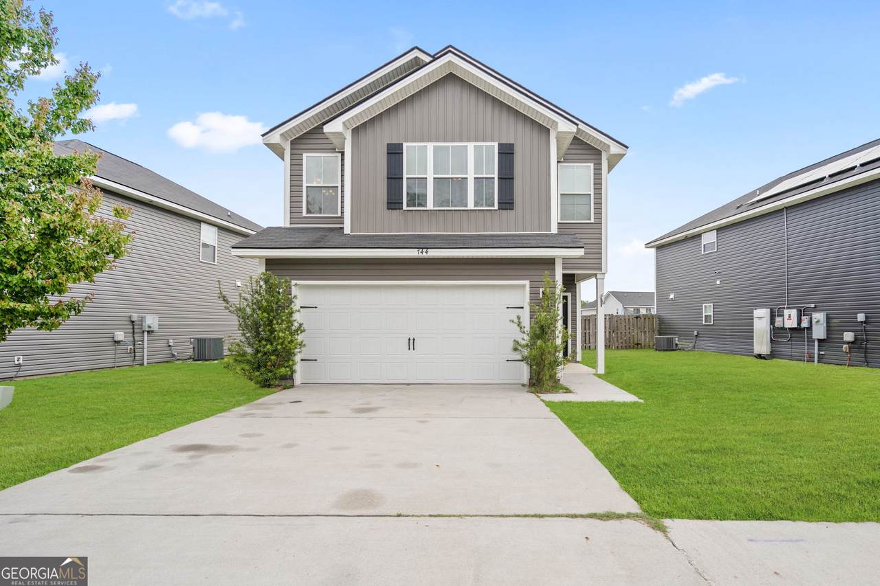 744 Fairview Circle - Photo 1