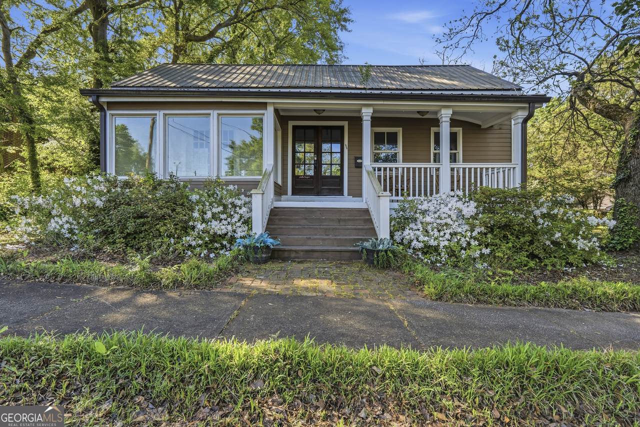 121 Baldwin Street - Photo 1