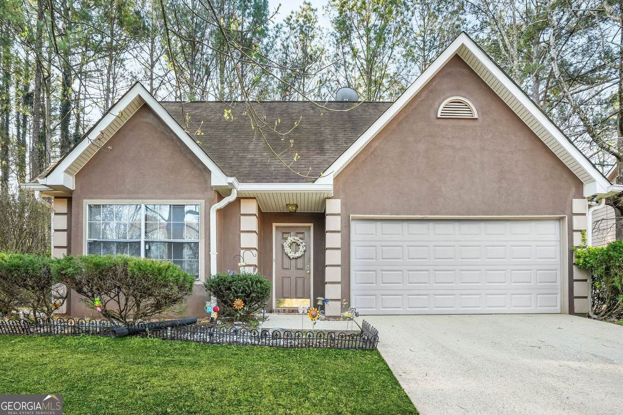 318 Eagle Court - Photo 1