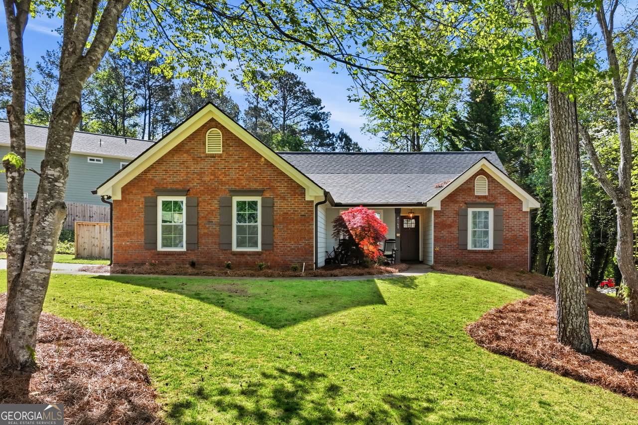 4069 Manor Hill Place - Photo 1