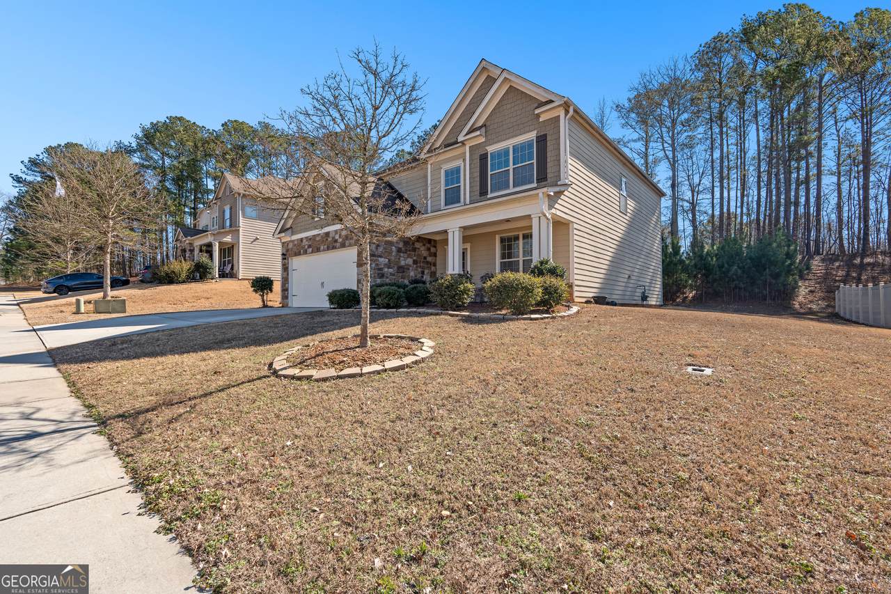 157 Westminster Way - Photo 1