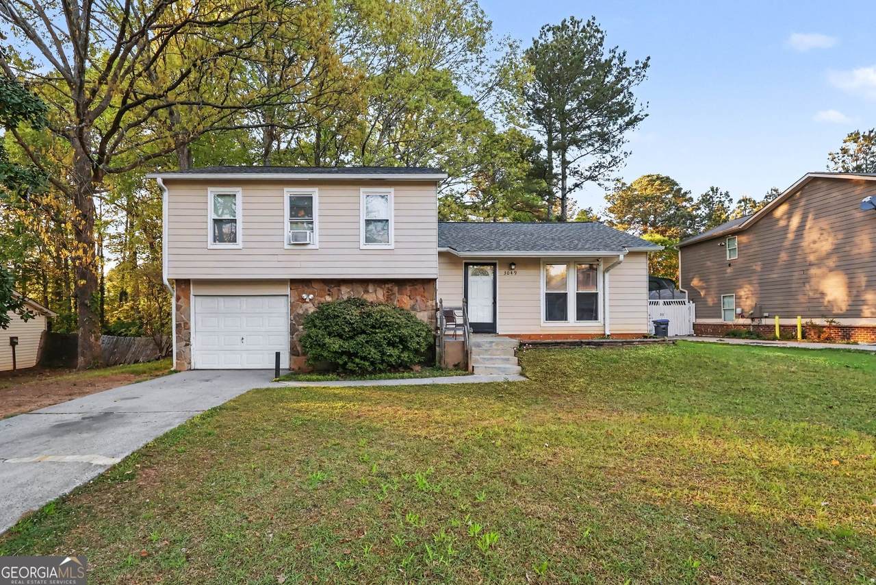 3049 Meadow Wood Court - Photo 1