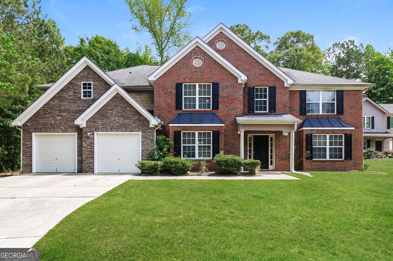 7634 Pine Gables Drive - Photo 1