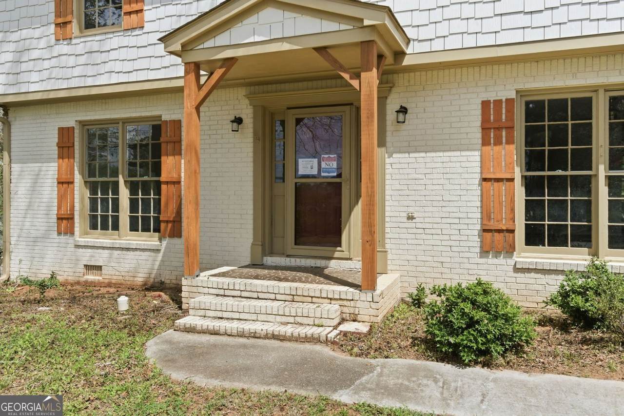 532 Valley Woods Circle - Photo 1