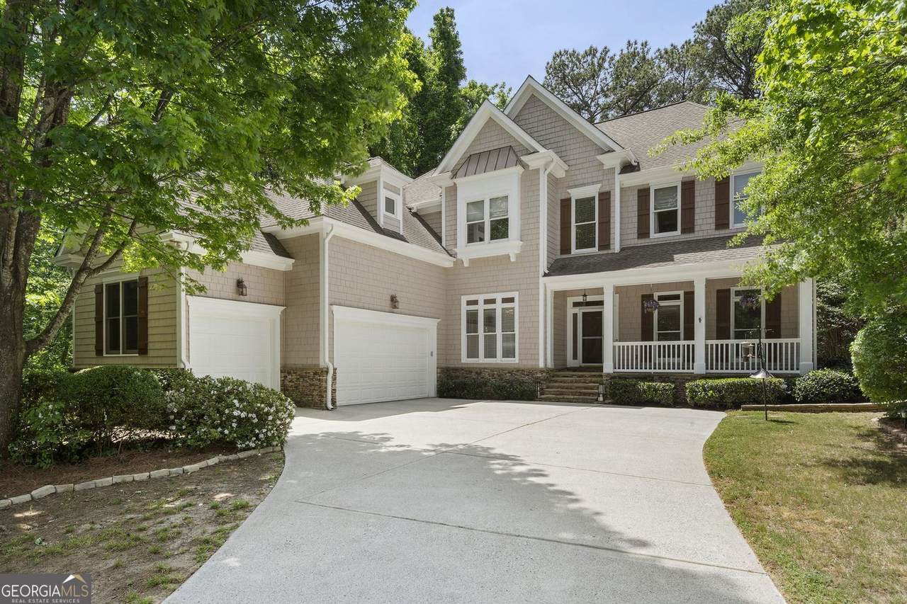 3698 Lakeview Drive - Photo 1