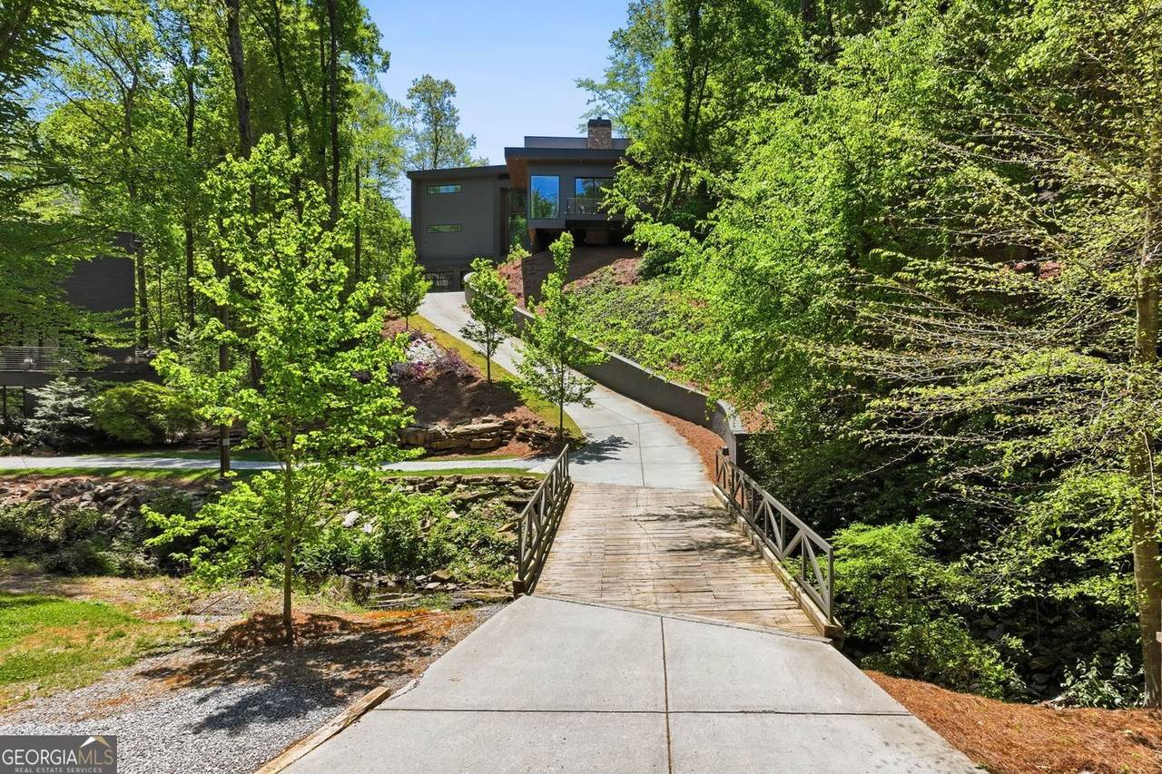 575 Mountain Way - Photo 1