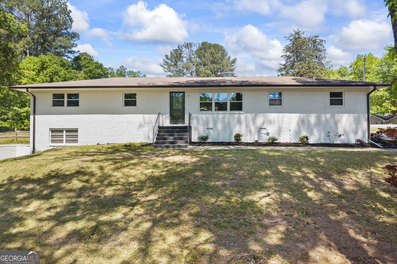 166 Glencrest Drive - Photo 1