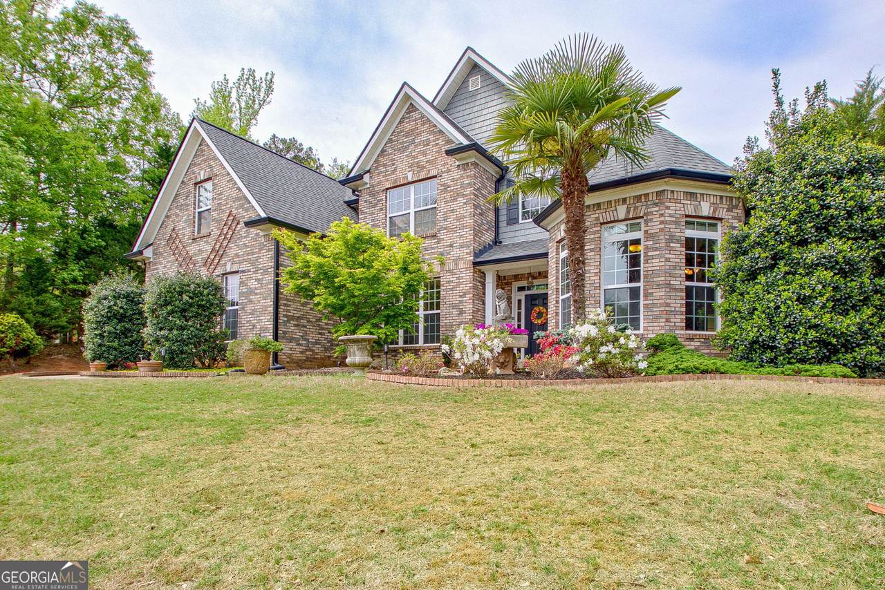 374 Persimmon Drive - Photo 1