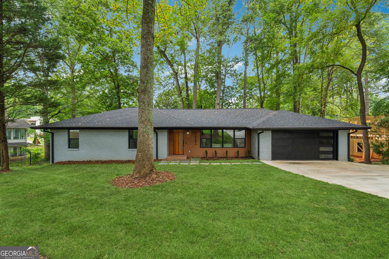 1542 Lavista Road - Photo 1