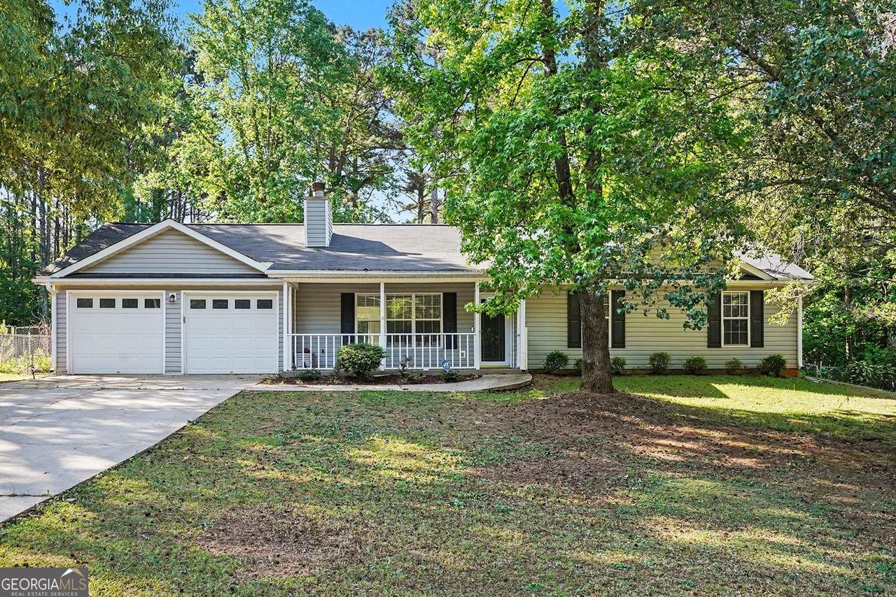 65 Belmont Circle - Photo 1