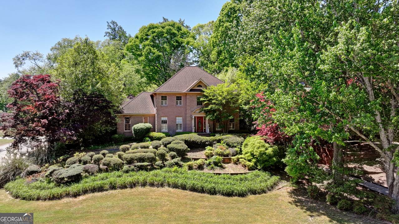 260 Hanarry Drive - Photo 1