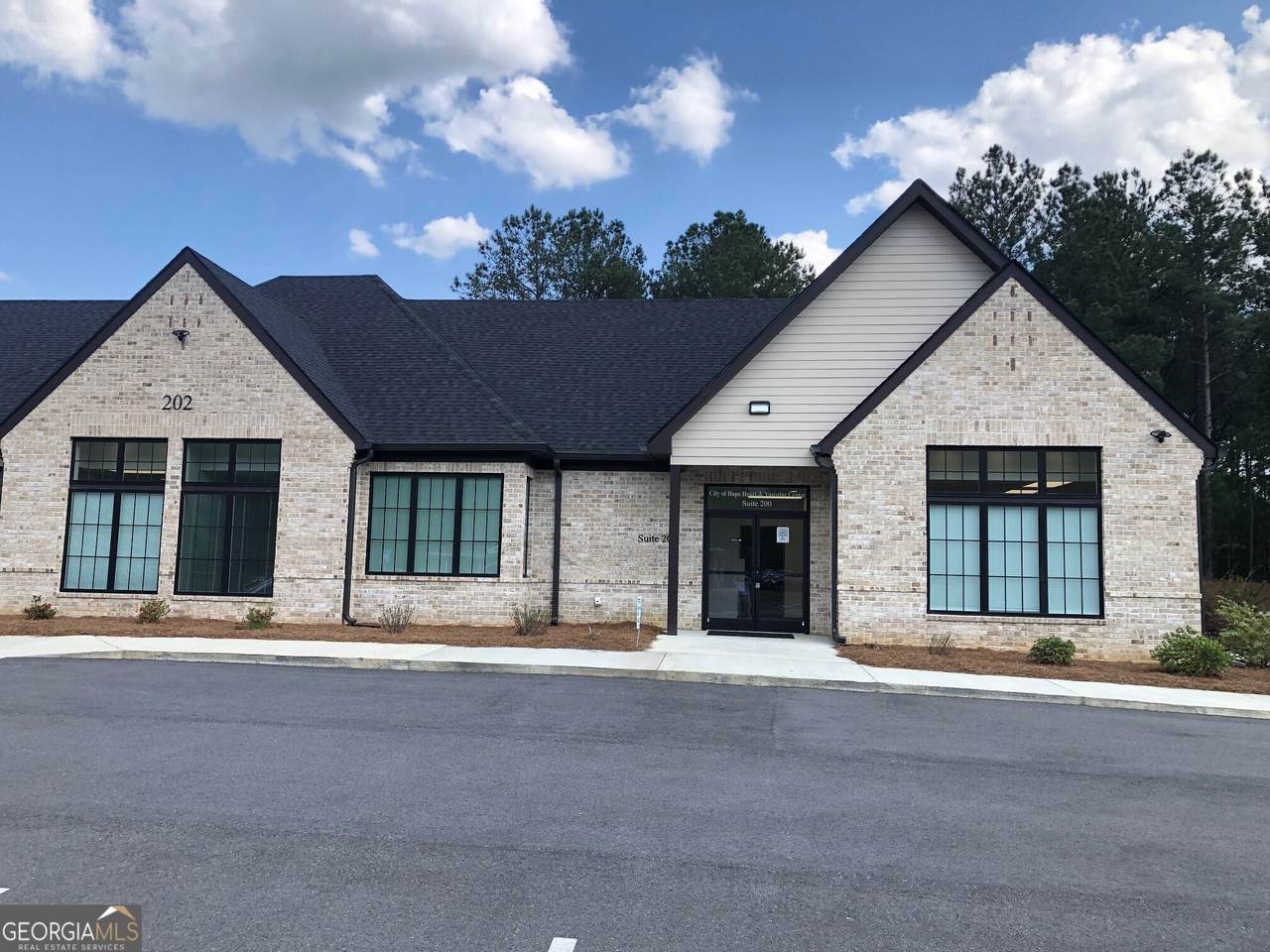 202 Fairview Park Drive - Photo 1