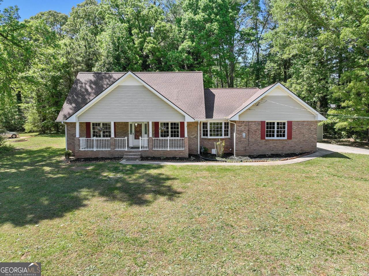 7005 Oak Leaf Drive - Photo 1