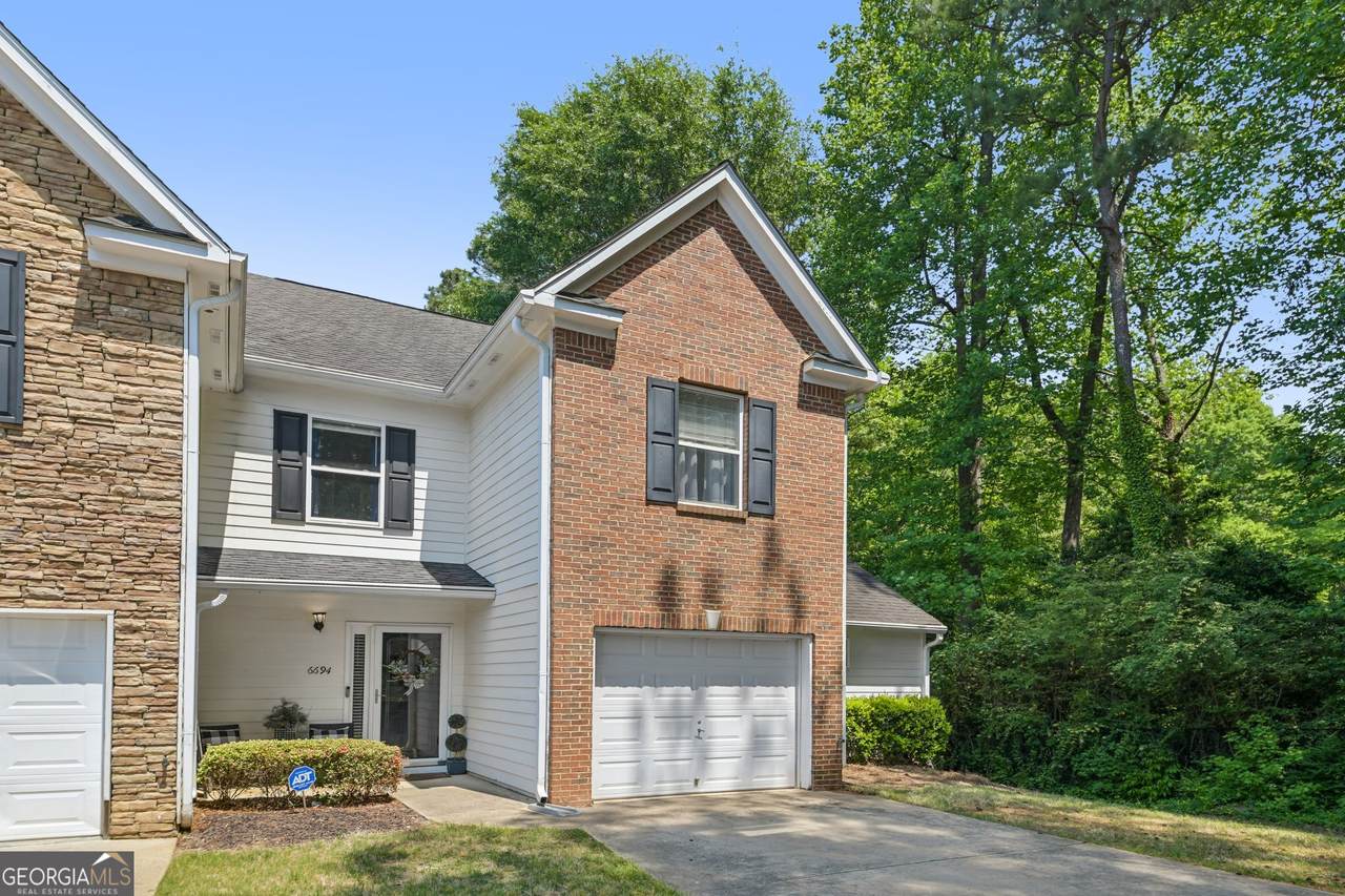 6694 Villa Court - Photo 1