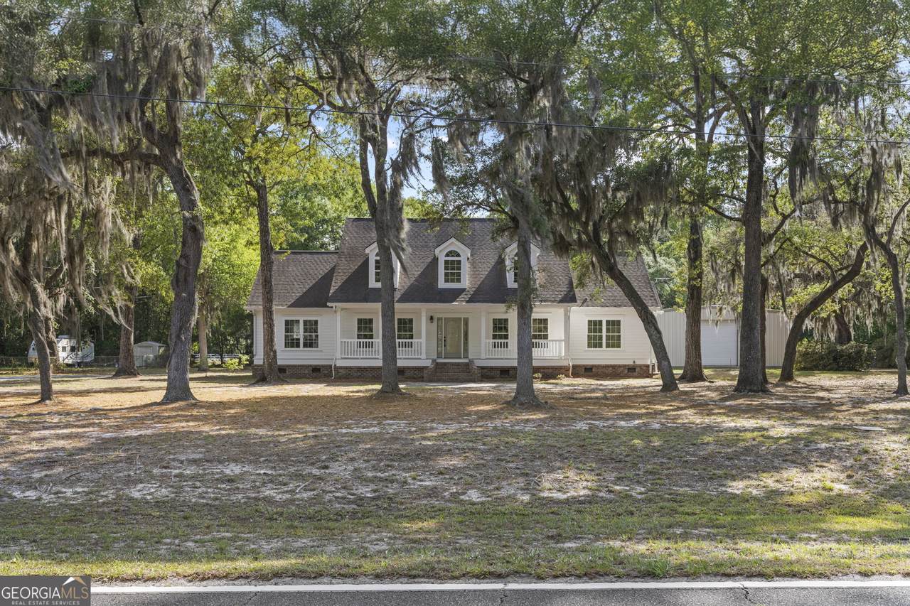 691 Kings Road - Photo 1