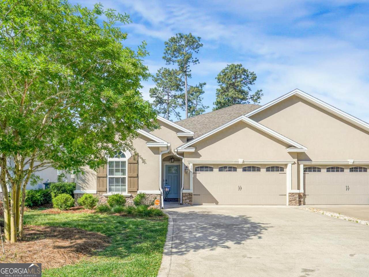 106 Brookshire Court - Photo 1