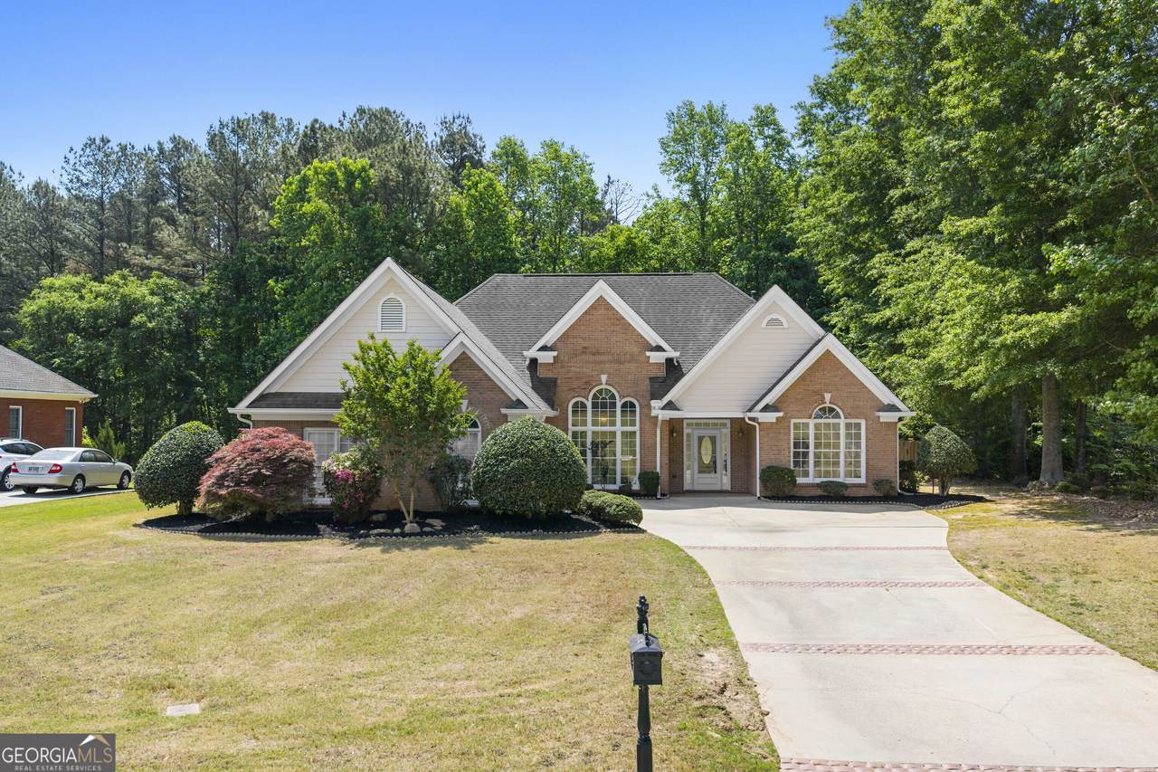 681 Templeton Drive - Photo 1