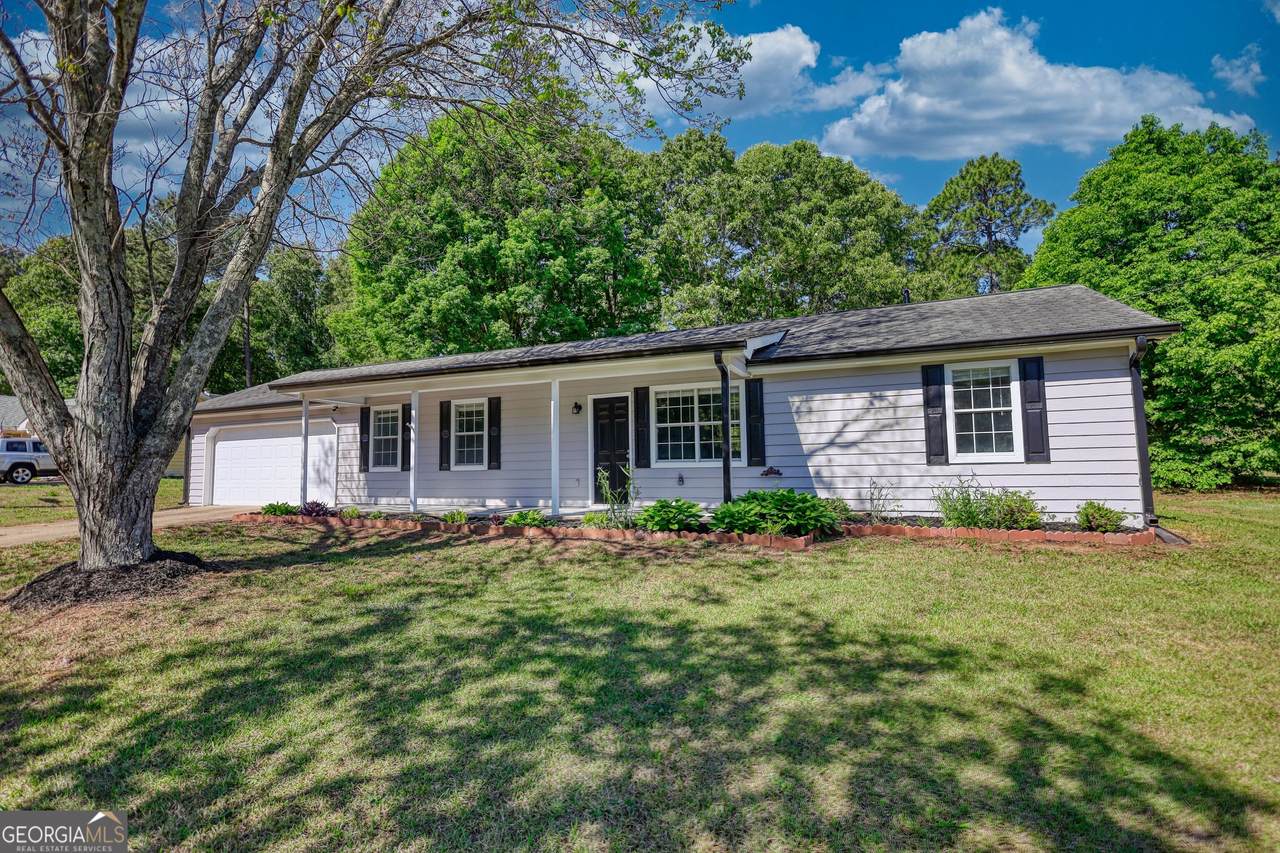 205 Lazy Hollow Lane - Photo 1