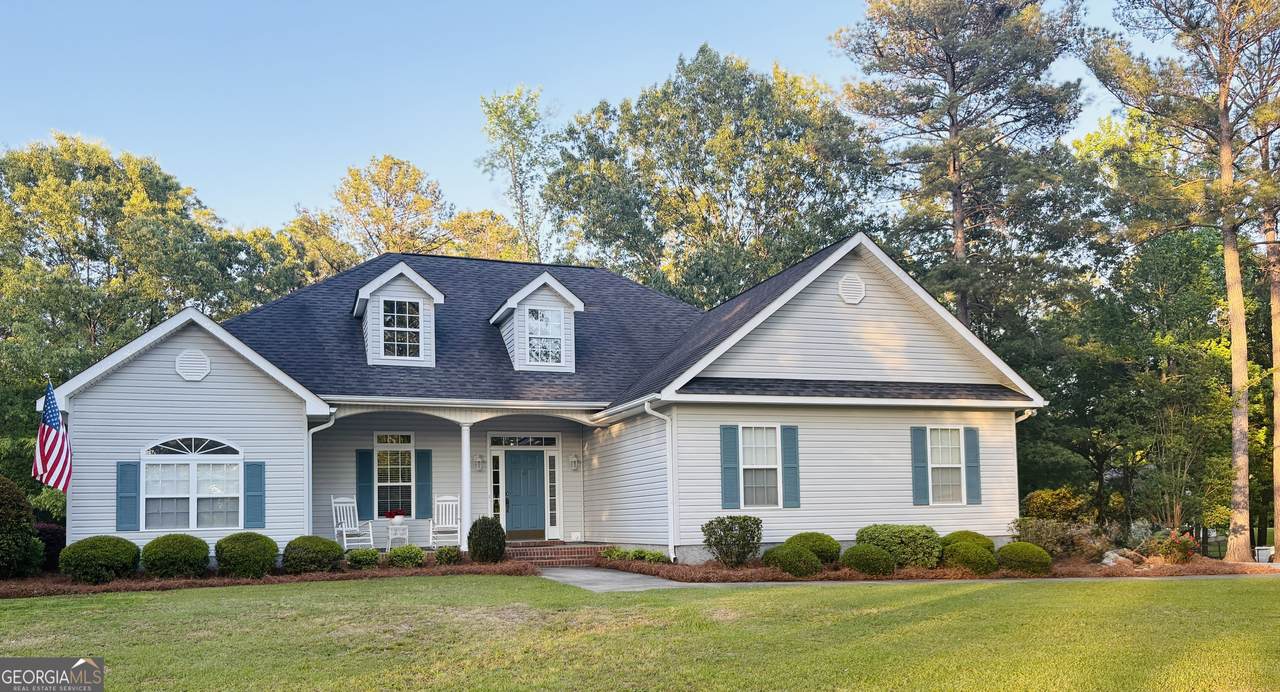 733 Flanders Lane - Photo 1