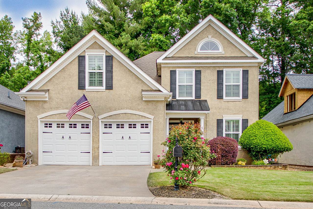 206 Riviera Court - Photo 1