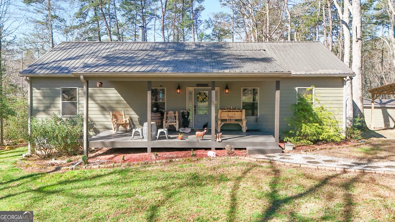 186 Holly Lane - Photo 1