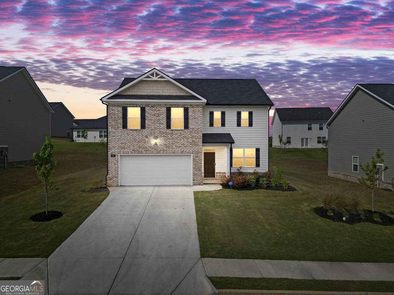 165 Aster Avenue - Photo 1