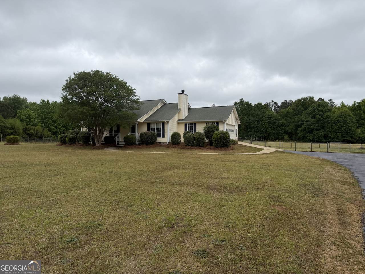 1410 Greensboro Road - Photo 1