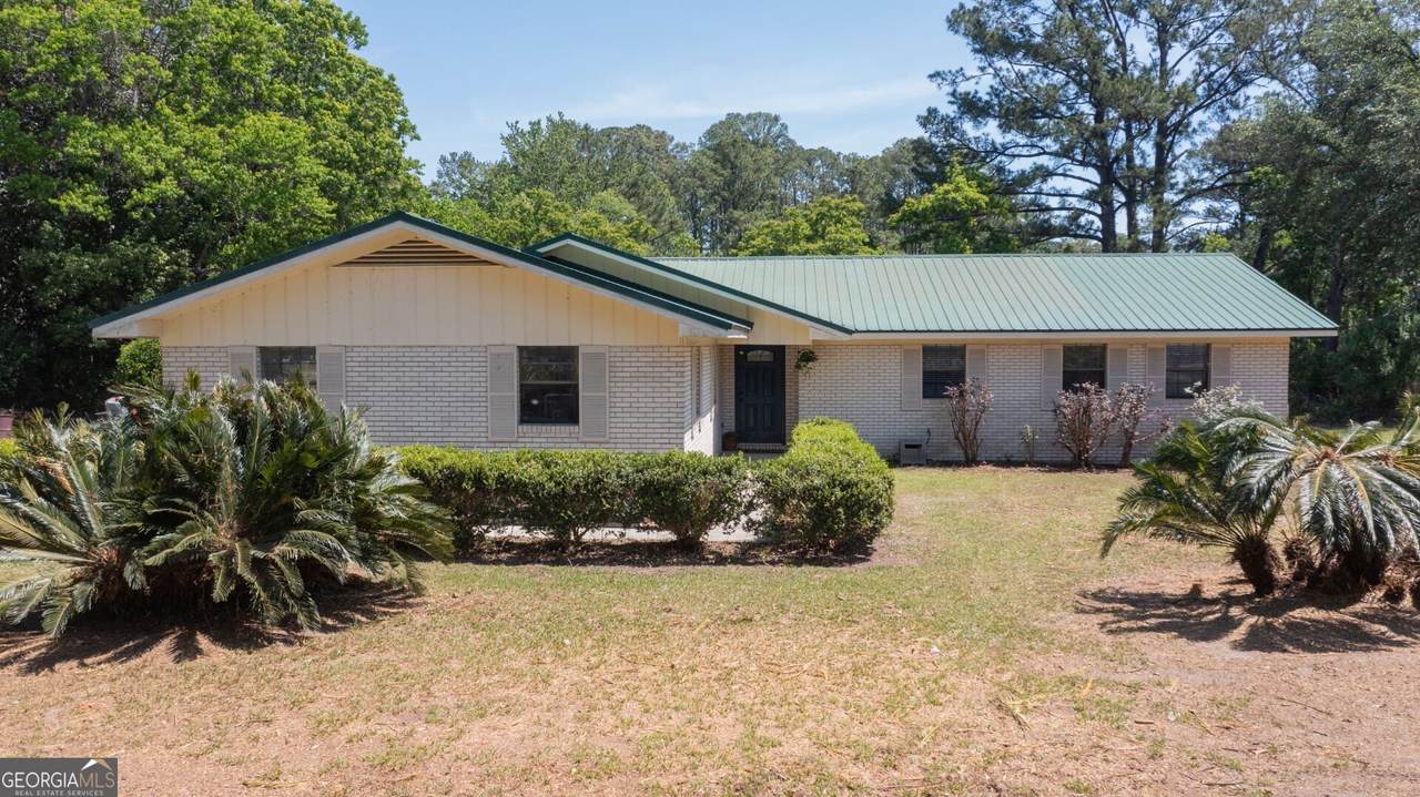 6120 New Jesup Highway - Photo 1