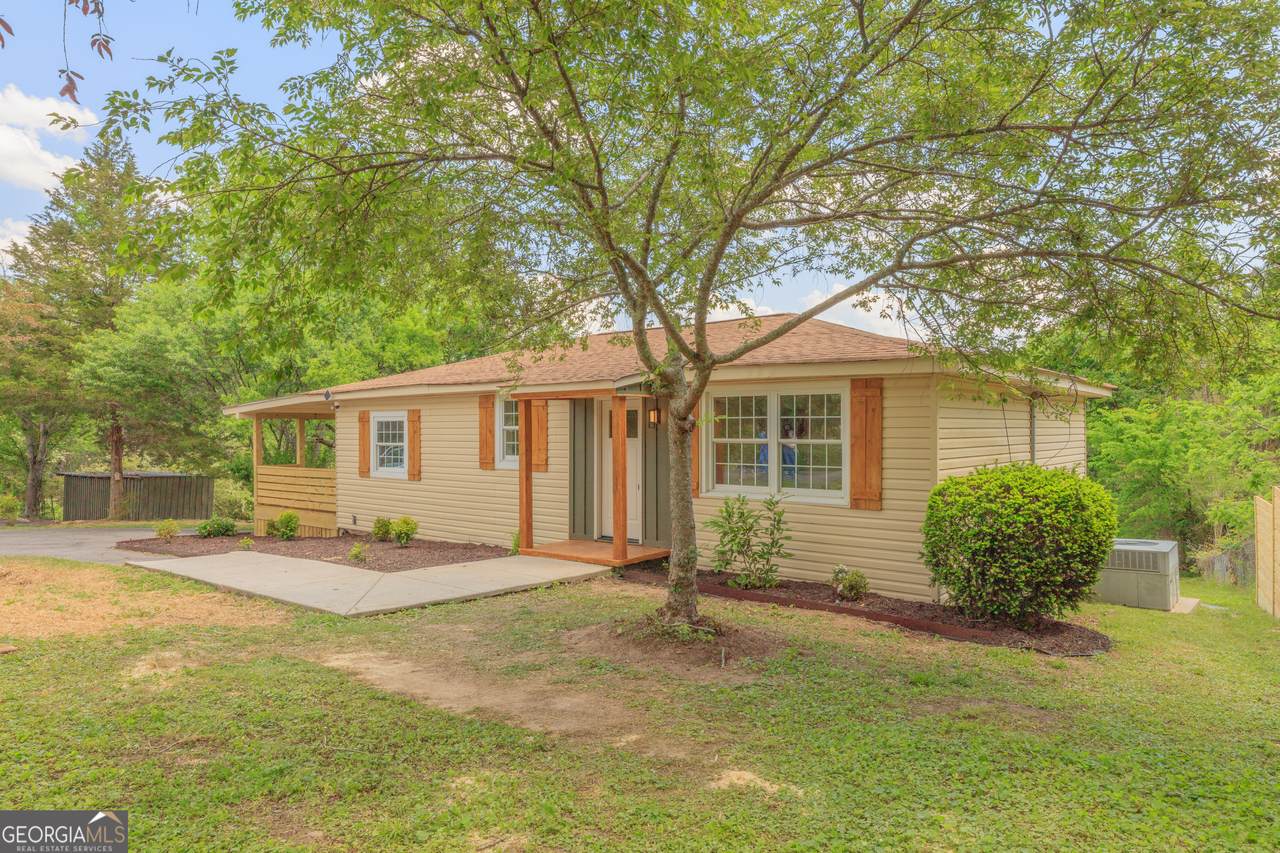 612 Garden Farm Road - Photo 1