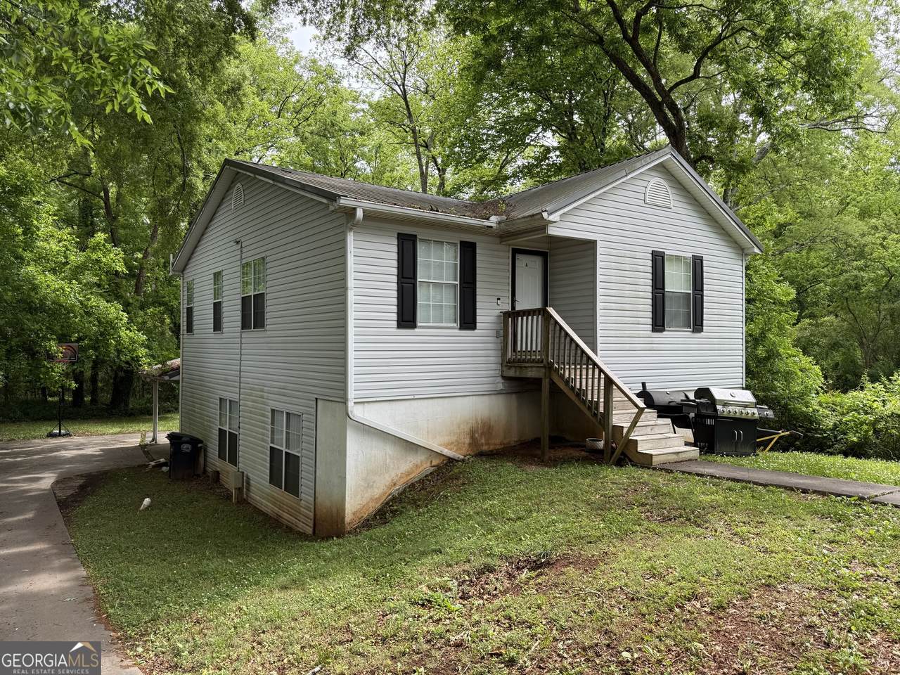 1300 Calhoun Avenue - Photo 1