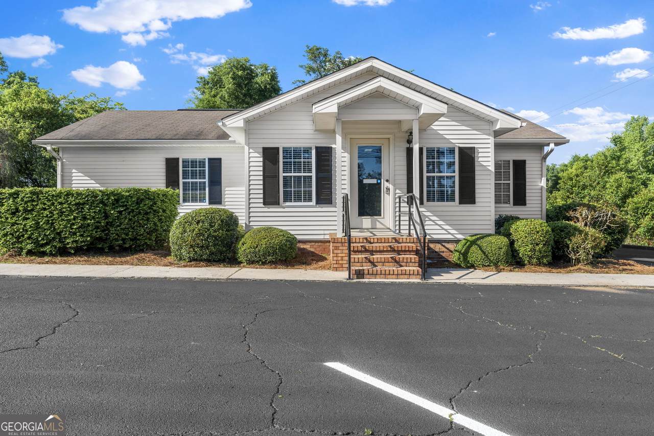 305 Spaulding Road - Photo 1