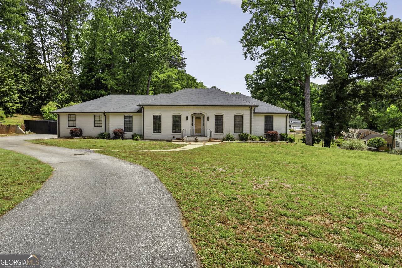 3450 Old Fairburn Road - Photo 1