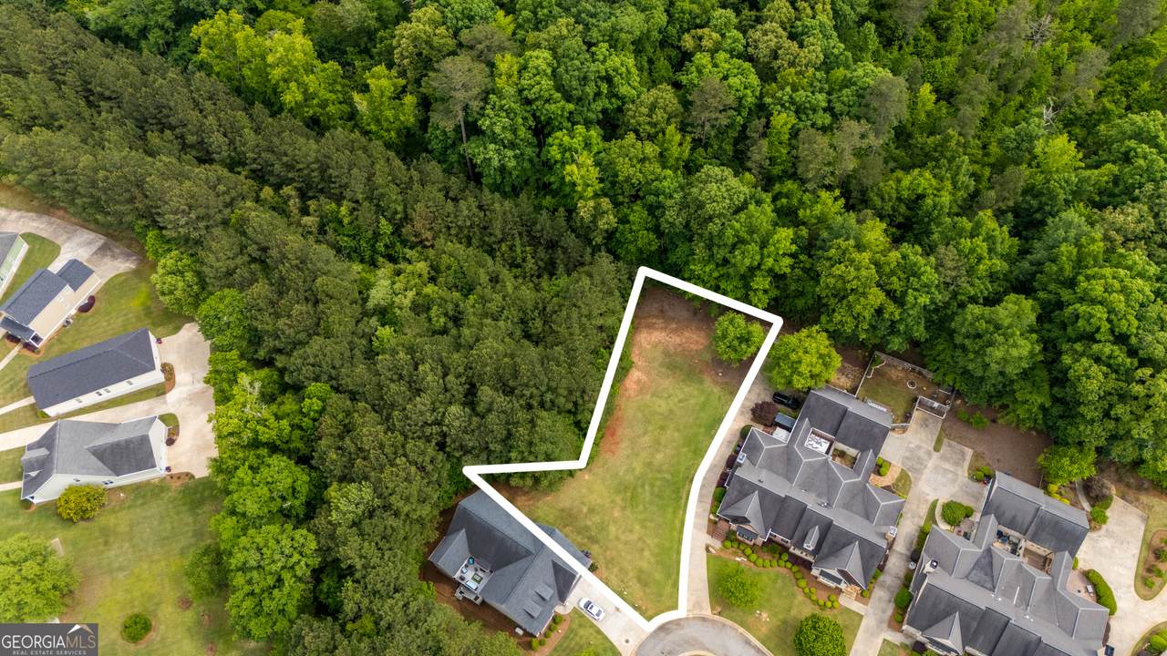 440 Leamington Lane - Photo 1