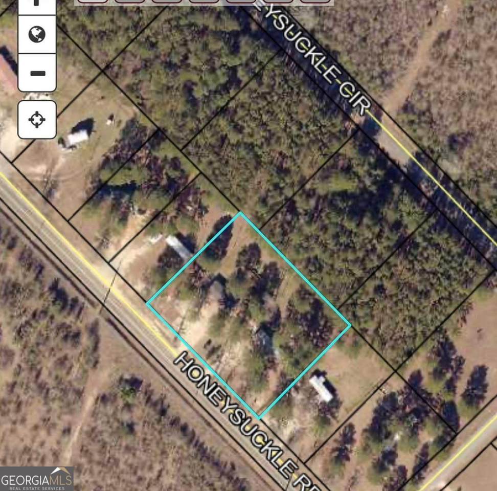 1033 Honeysuckle Road - Photo 1