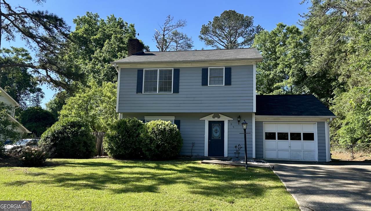 309 Windsor Walk - Photo 1