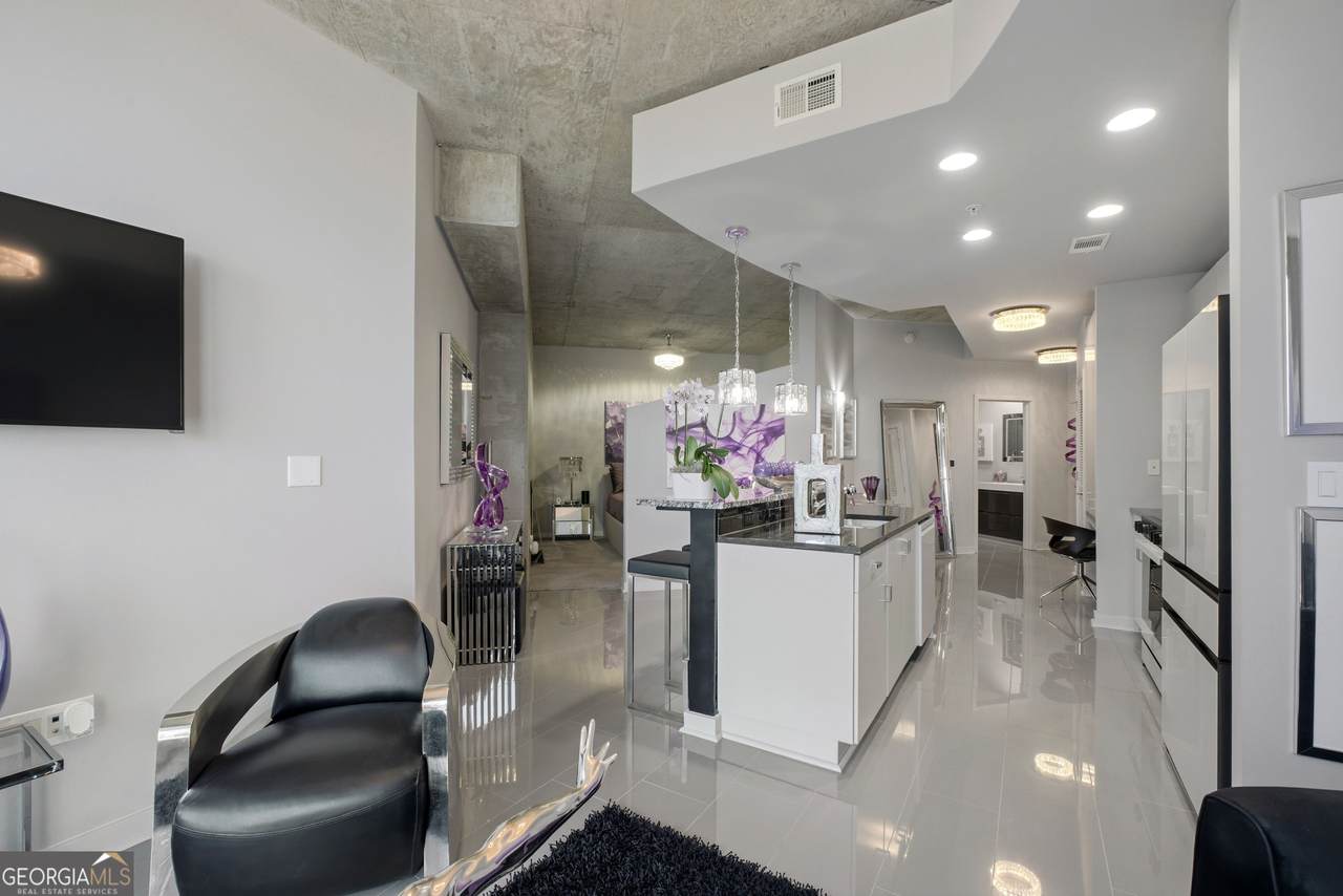 400 Peachtree Street - Photo 1