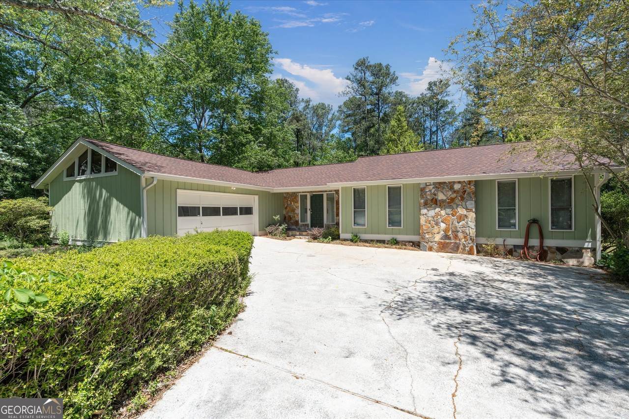 110 Lake Terrace Court - Photo 1