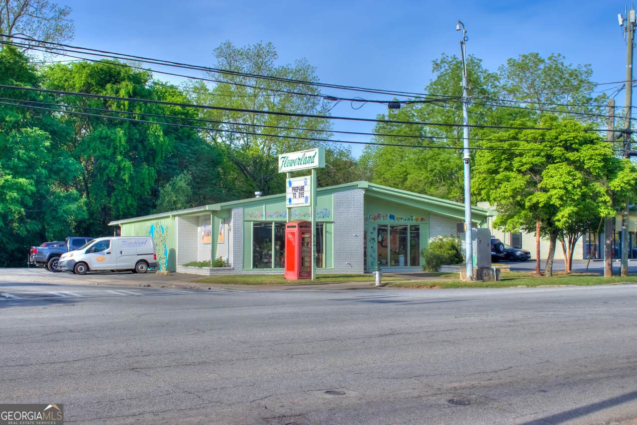 823 Prince Avenue - Photo 1