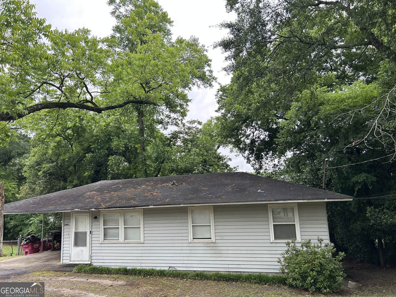 2415 Vivian Drive - Photo 1