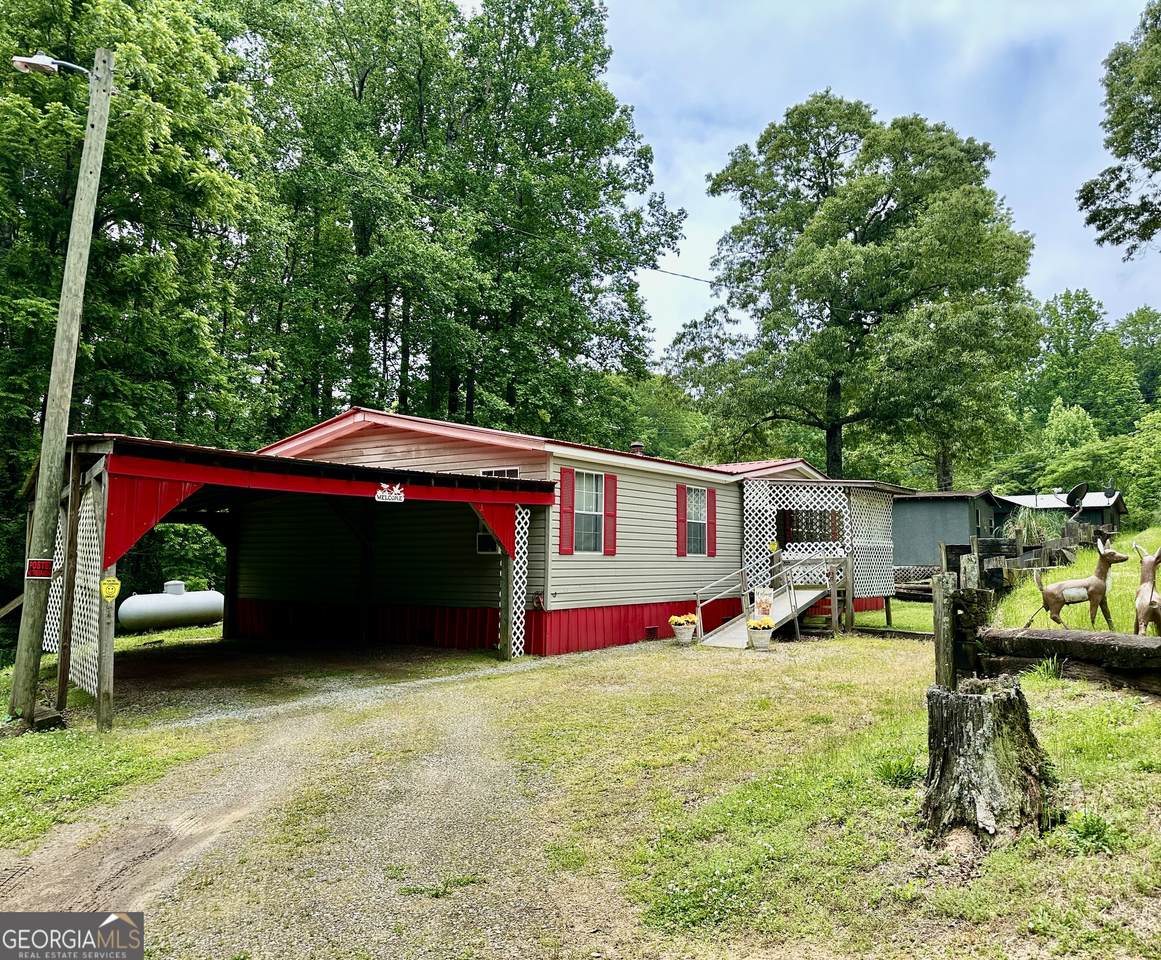 260 Lakey Lane - Photo 1